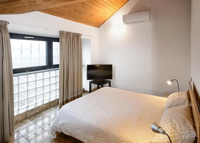 Faber Apartments-residence Style